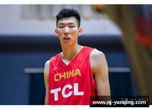 周琦成为首位征战CBA的NBA球员，引发球迷热议
